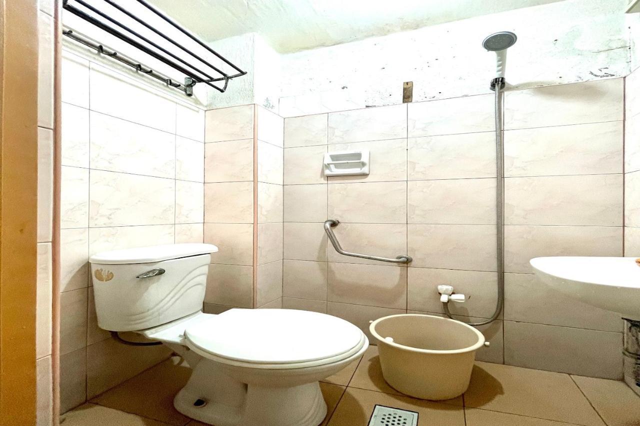 Oyo 910 Sabaidee Suites Mandaue City Exterior photo