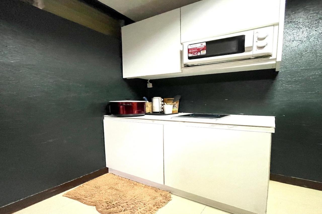 Oyo 910 Sabaidee Suites Mandaue City Exterior photo